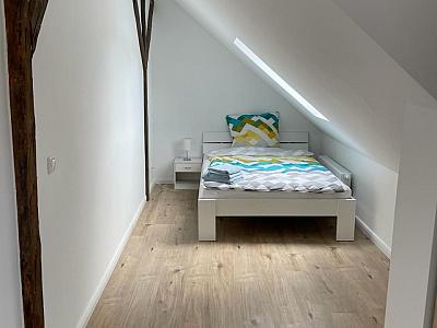 Herrliches Zweibett-Zimmer im Grünen in Schleswig-Holstein - ideal für Monteure, Gemeinschaftsbad (Zimmer Nr. 4)